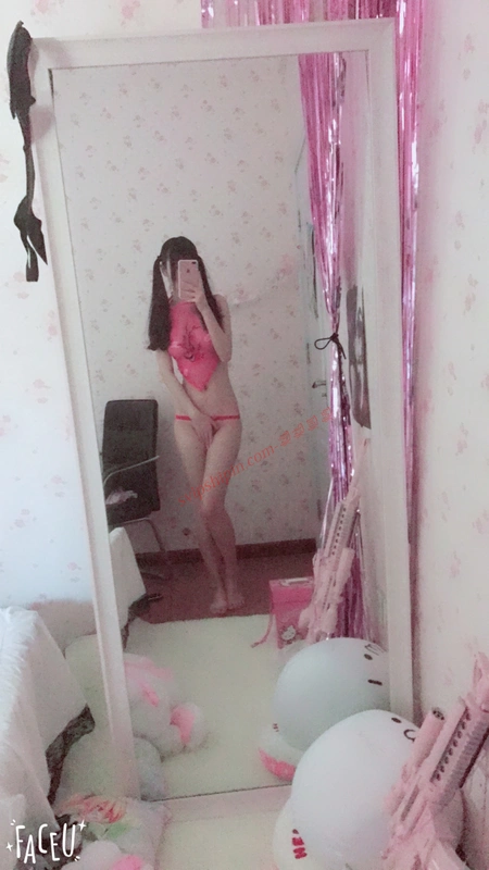 私定 粉色绣花肚兜 极度诱惑 - 双马尾少女赛高酱